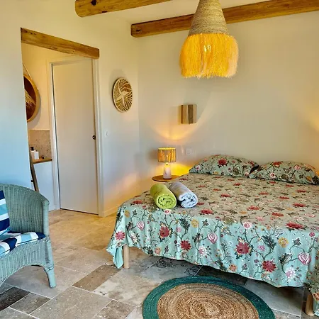 Appartement Neuf , Avec Kitchenette Dans Bergerie Moderne Vue Et Montagne